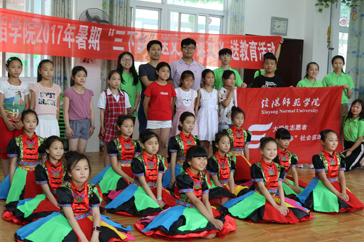 【社会实践专题】我院暑期社会实践送音乐教育到小学