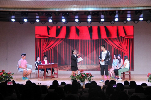 我院顺利举办“我们的天空，我们的梦”漾年华迎新晚会